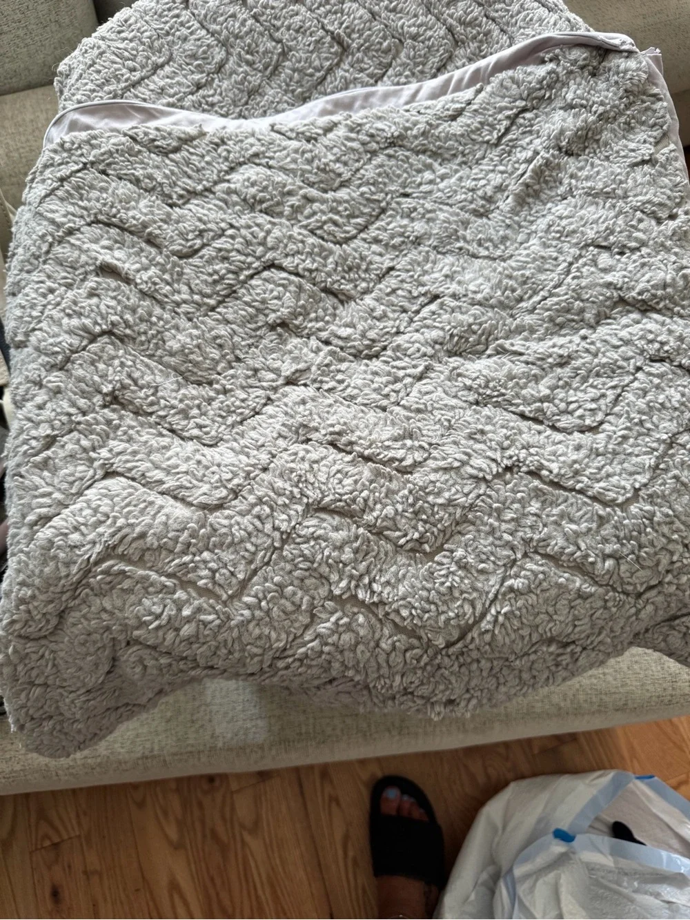 Koolaburra Plush Shaggy Comforter in Light Gray